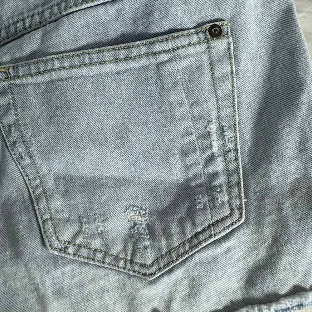 Free People‎ Distressed Denim Shorts Light Watch High Rise Cutoff Shorts Sz 26